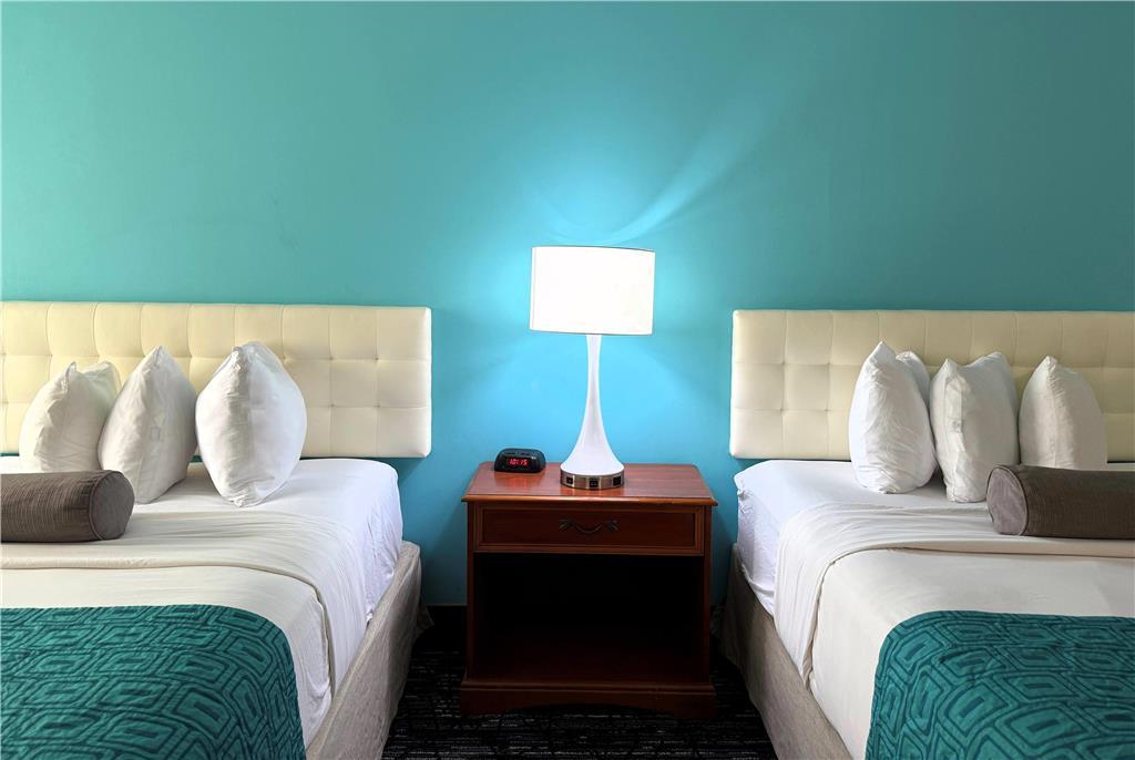 Howard Johnson By Wyndham Evansville East Quarto foto